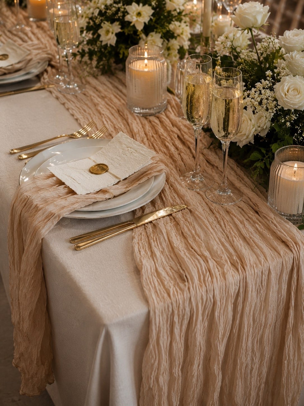Chemin de table beige