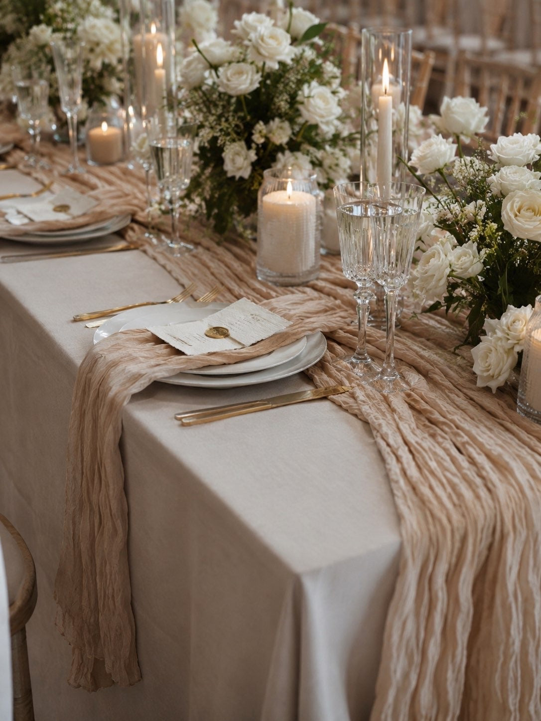 Chemin de table beige